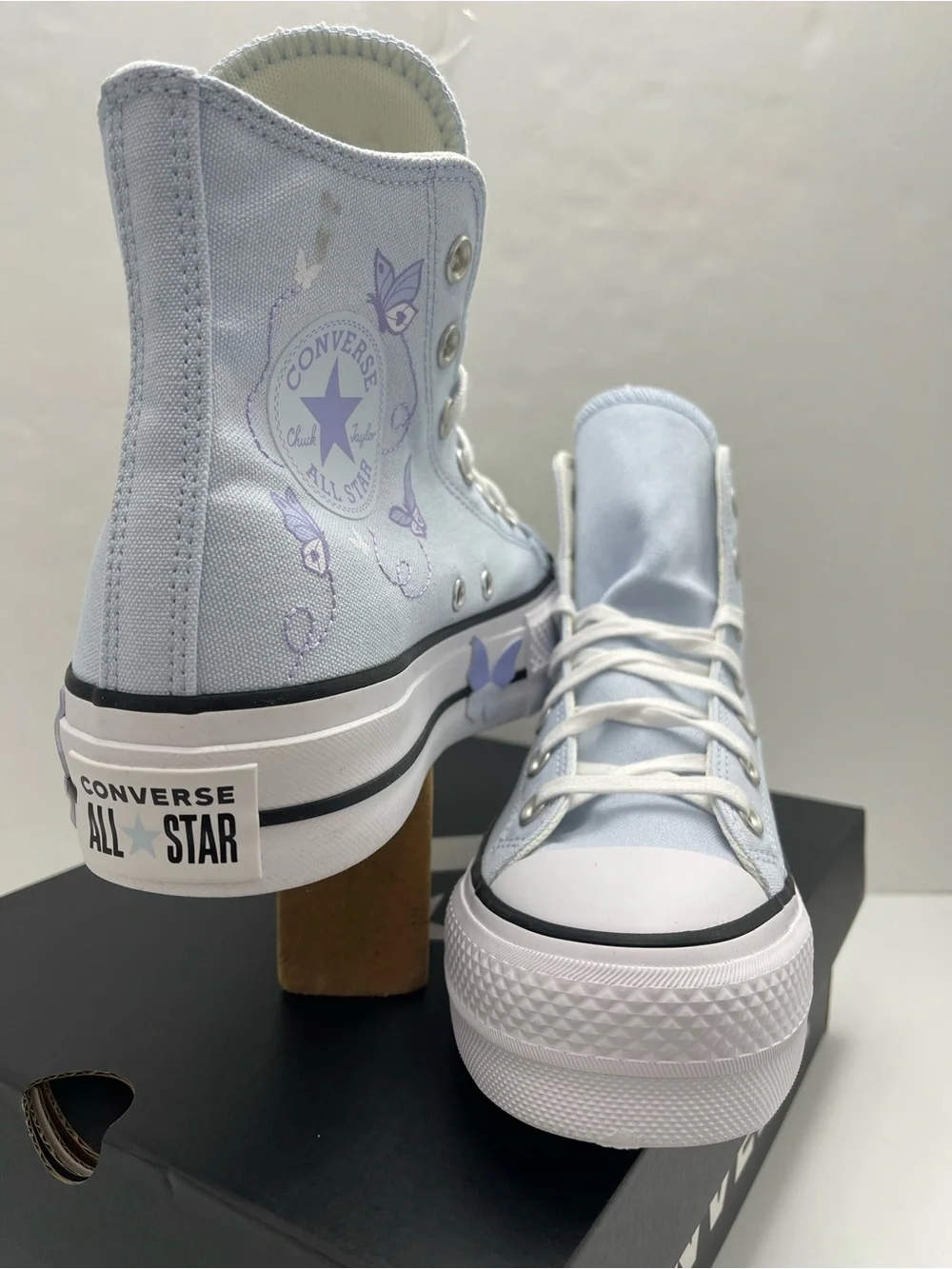 Converse CTAS LIFT HI BLUE SUPERMOON/WHITE/BLk Platform Purple Butterfly Accents